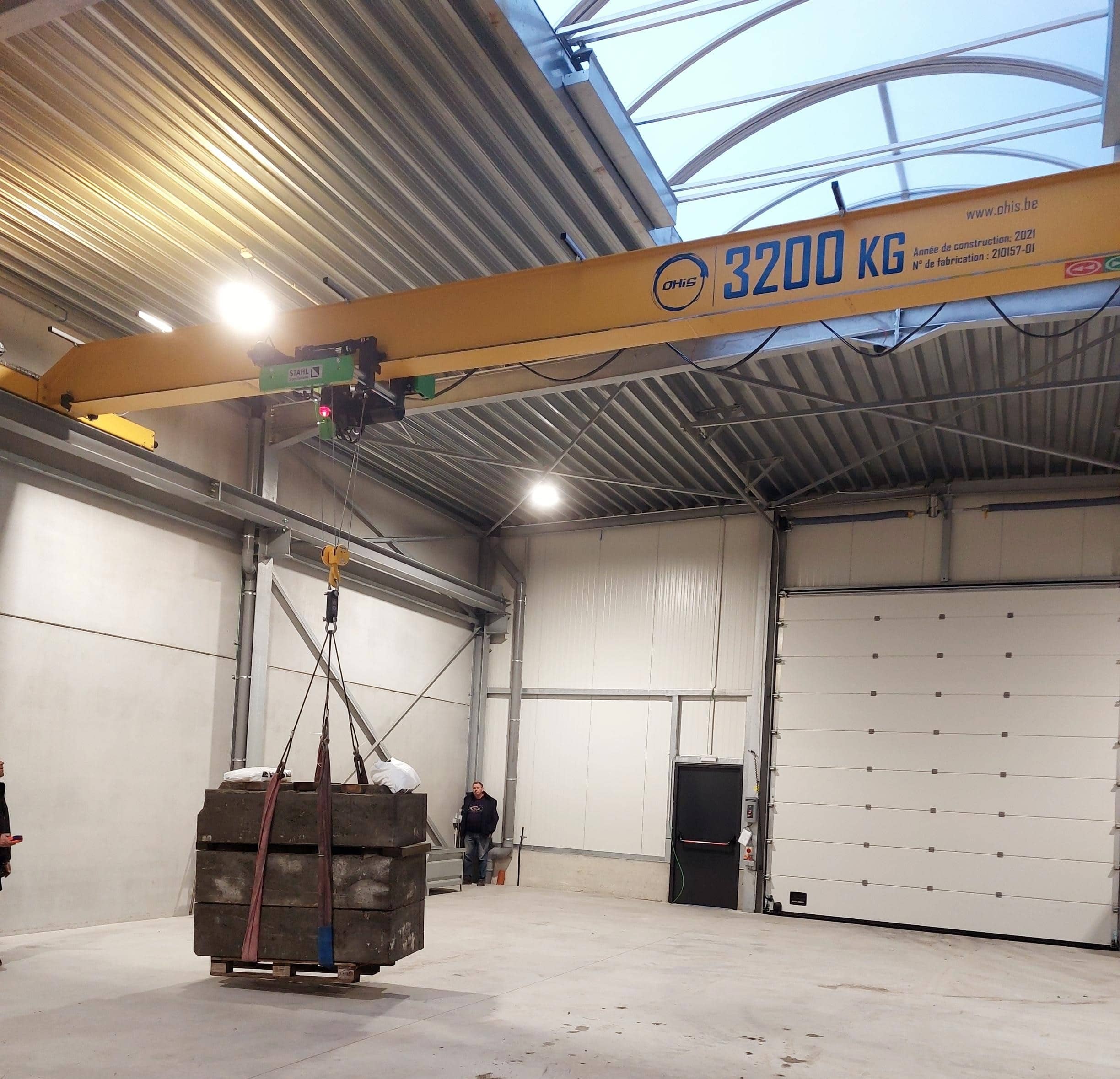 OHIS monopoutre 3200kg avec charges OHIS monopoutre 3200kg avec charges