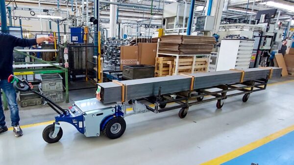 M9 - Electric pedestrian tractor - Image 2