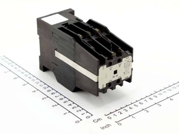 Relais 3TF86 33-OAPO, 230V/50 DSW